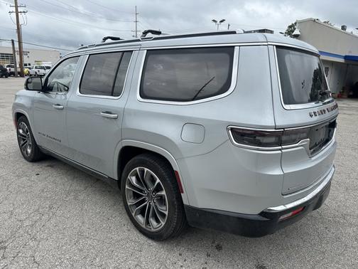 2023 Jeep Grand Wagoneer Series III
