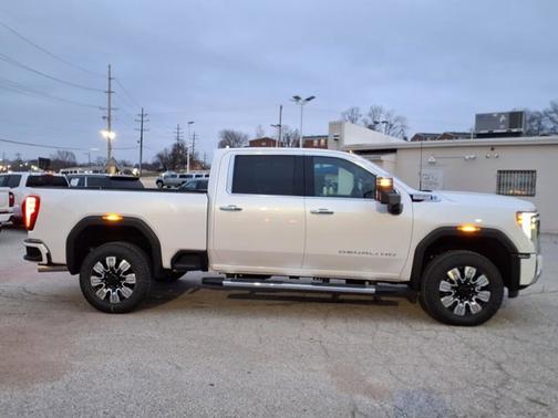 2025 GMC Sierra 2500 Denali