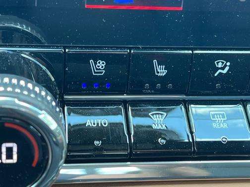 2025 GMC Canyon 4WD AT4