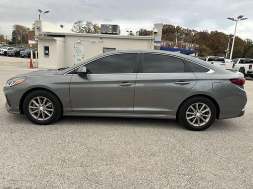 2019 Hyundai SONATA SE