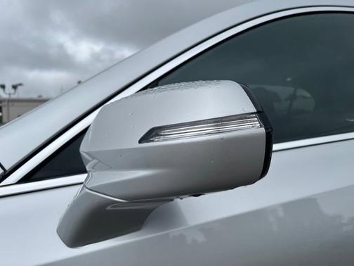2022 Cadillac XT4 AWD Premium Luxury