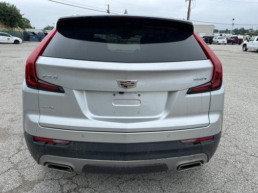 2022 Cadillac XT4 AWD Premium Luxury