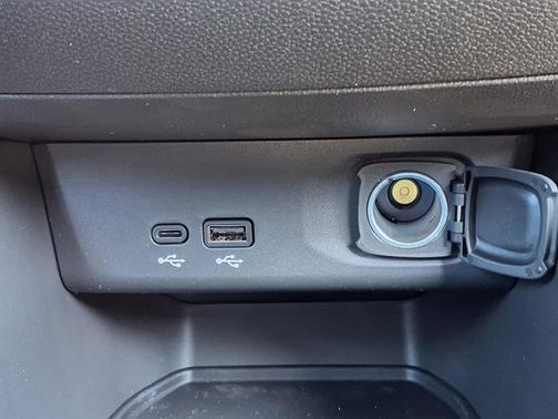 Moonstone Gray Metallic 2026 Buick Envista Sport Touring