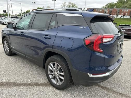 2022 GMC Terrain SLT