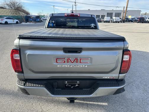 2025 GMC Canyon 4WD AT4