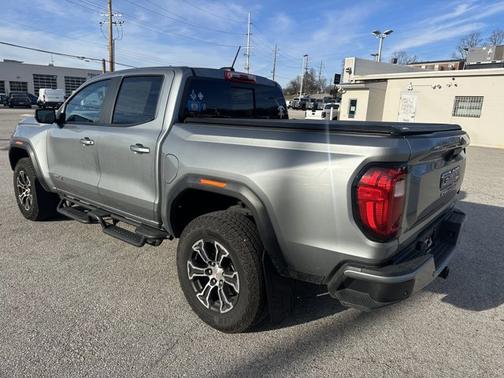 2025 GMC Canyon 4WD AT4