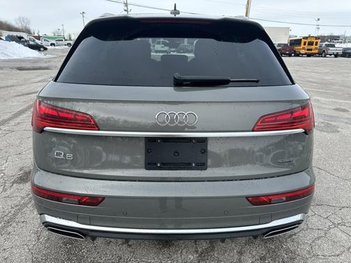 2023 Audi Q5 S line Premium Plus