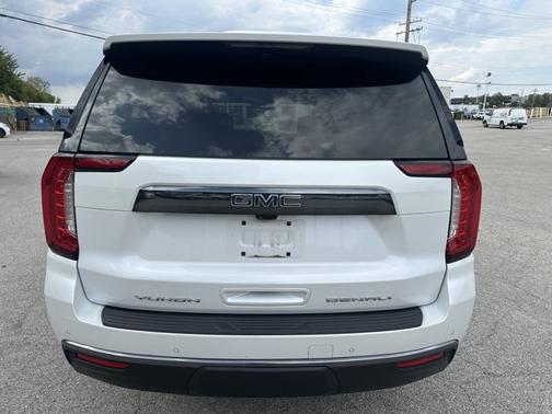 2023 GMC Yukon Denali Ultimate