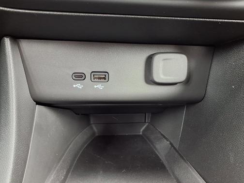 Ebony Twilight Metallic 2026 Buick Encore GX Preferred