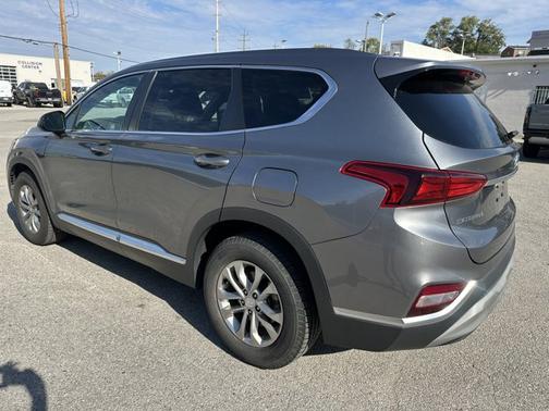 2019 Hyundai SANTA FE SE 2.4