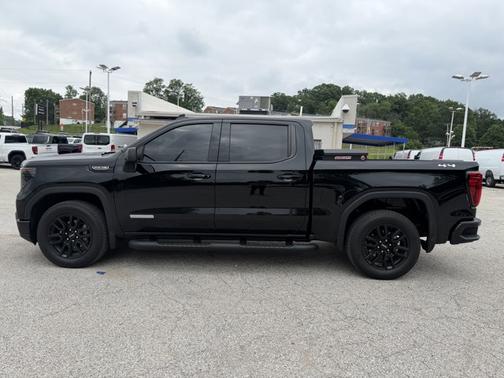 Onyx Black 2023 GMC Sierra 1500 Elevation