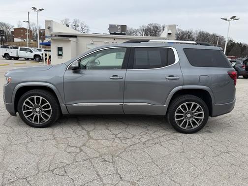 2020 GMC Acadia Denali