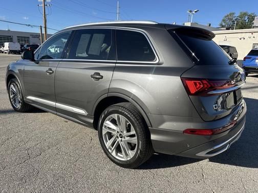 2022 Audi Q7 Premium Plus