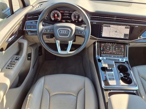 2022 Audi Q7 Premium Plus
