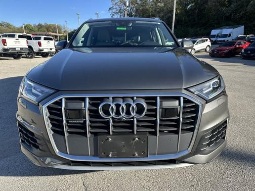 2022 Audi Q7 Premium Plus