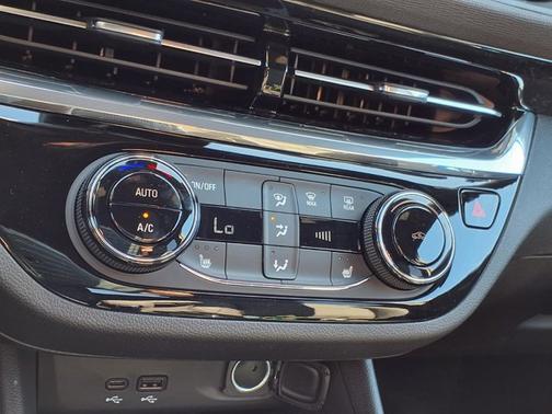 Moonstone Gray Metallic 2026 Buick Envista Sport Touring