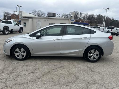 2018 Chevrolet Cruze LS