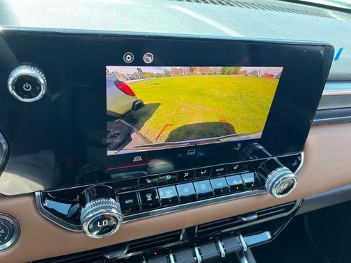 2025 GMC Canyon 4WD AT4