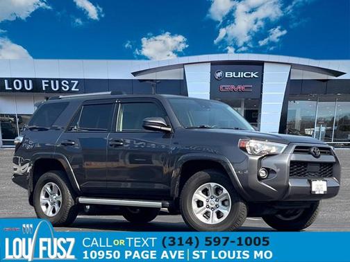 2022 Toyota 4Runner SR5