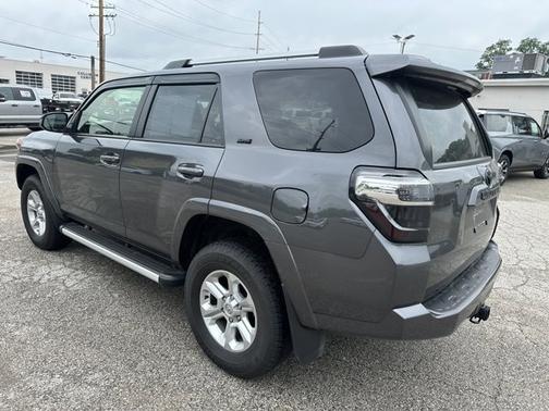 2022 Toyota 4Runner SR5