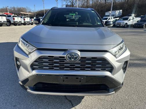 2019 Toyota RAV4 Hybrid XSE