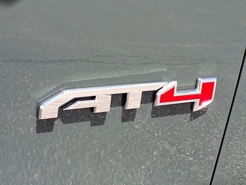 2025 GMC Yukon AT4 Ultimate