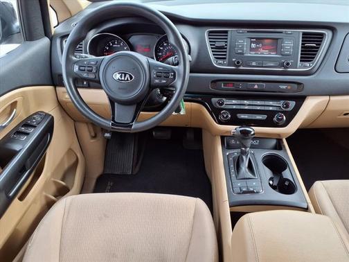 2016 Kia Sedona LX