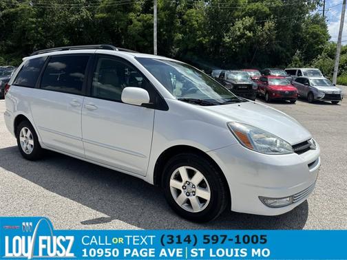 2004 Toyota Sienna XLE