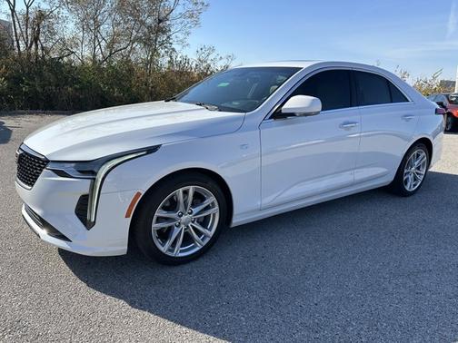 2022 Cadillac CT4 Luxury