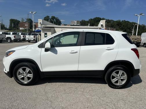 2022 Chevrolet Trax LS