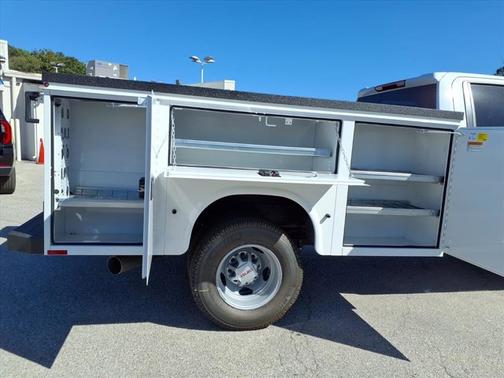 2025 GMC Sierra 3500 Pro