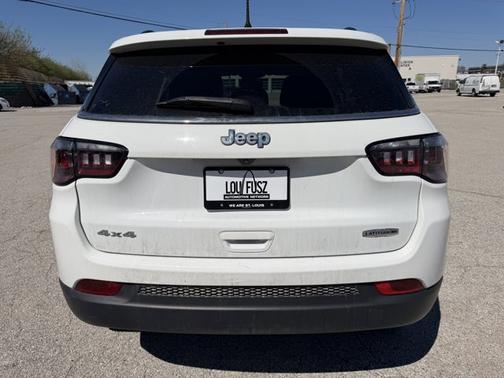 Bright White Clearcoat 2022 Jeep Compass Latitude Lux