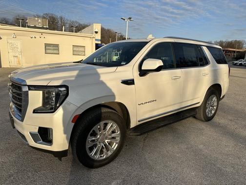 2023 GMC Yukon SLT