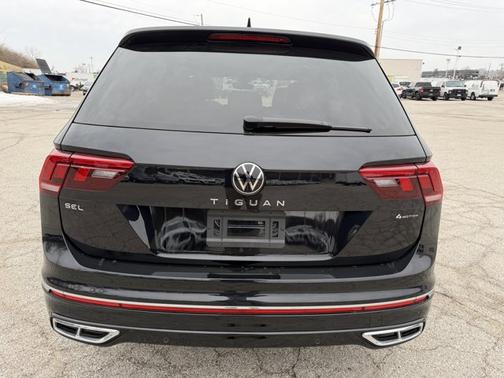 2024 Volkswagen Tiguan SEL R-Line