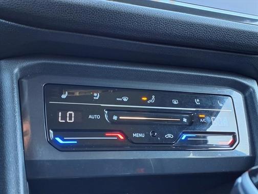 2024 Volkswagen Tiguan SEL R-Line