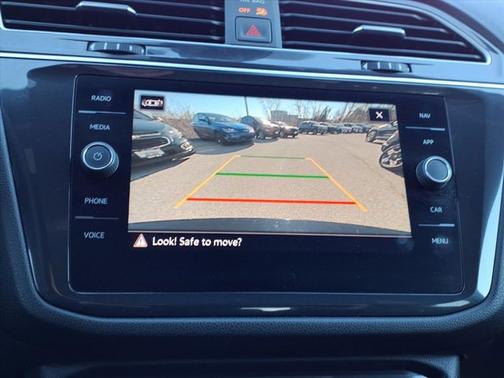 2024 Volkswagen Tiguan SEL R-Line