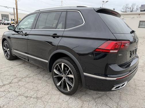 2024 Volkswagen Tiguan SEL R-Line
