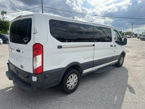 2017 Ford Transit-350 XLT