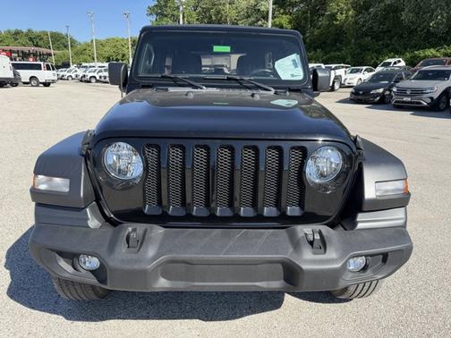 Black Clearcoat 2022 Jeep Wrangler Unlimited Sport
