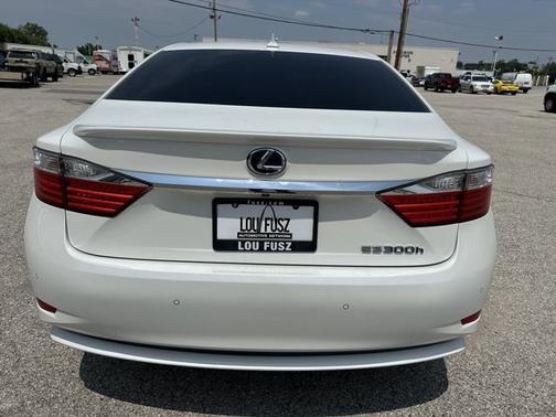 2013 Lexus ES 300h Base