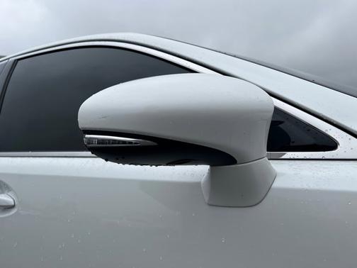 2013 Lexus ES 300h Base