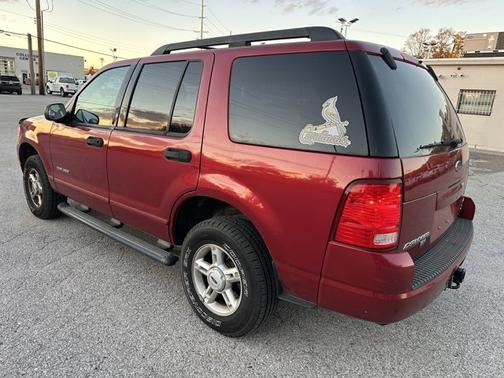 2005 Ford Explorer XLT