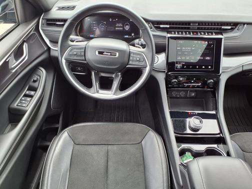 2022 Jeep Grand Cherokee L Altitude