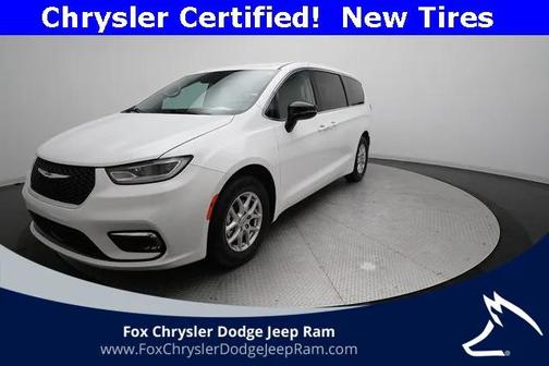 2024 Chrysler Pacifica Touring L