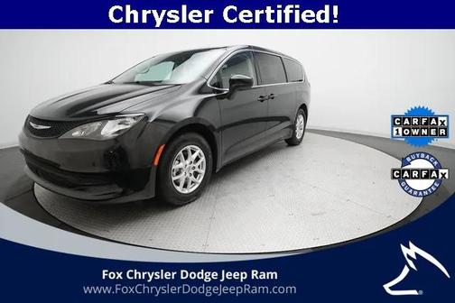 2023 Chrysler Voyager LX