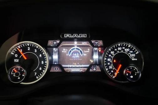 2022 RAM 1500 Laramie Crew Cab 4x4 57' Box