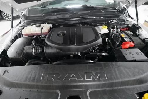 2025 RAM 1500 Laramie Crew Cab 4x4 57' Box