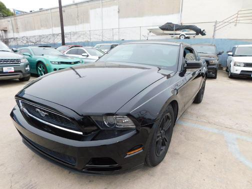 2013 Ford Mustang V6