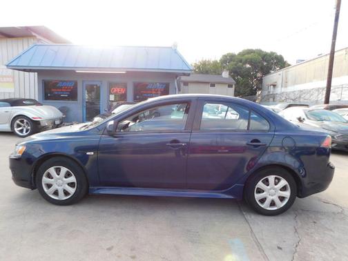 2014 Mitsubishi Lancer ES