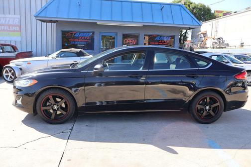 Agate Black 2019 Ford Fusion SE